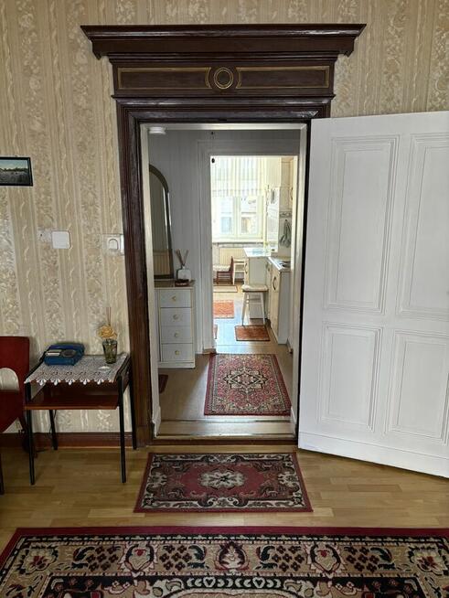 Przestronne 4-pok mieszkanie na parterze w centrum ul. Micki