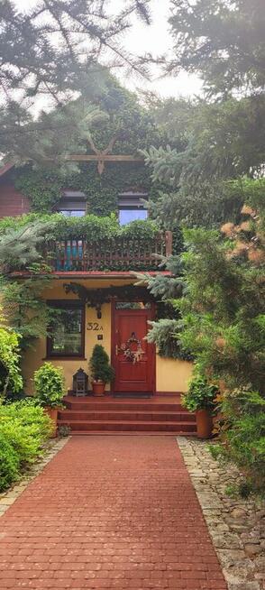 Sprzedam zadbany dom z pięknym ogrodem