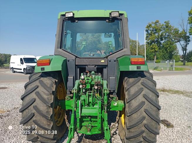Ciągnik John Deere 6200 z turem