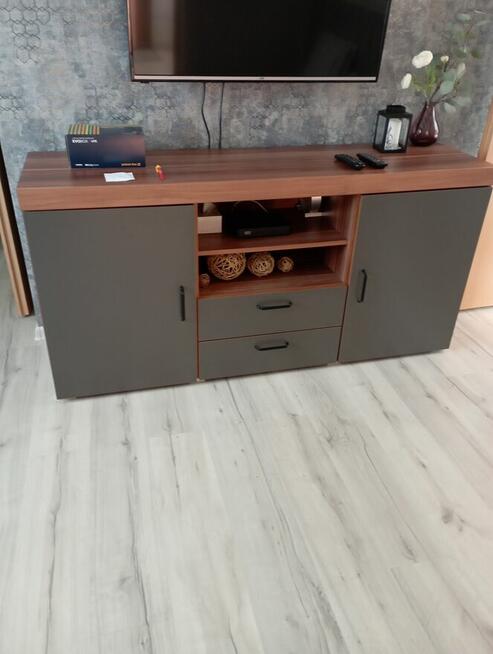 Sprzedam komodę i szafkę