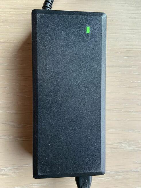 Ładowarka Motus Scooty 10 - oryginalna - okazja!