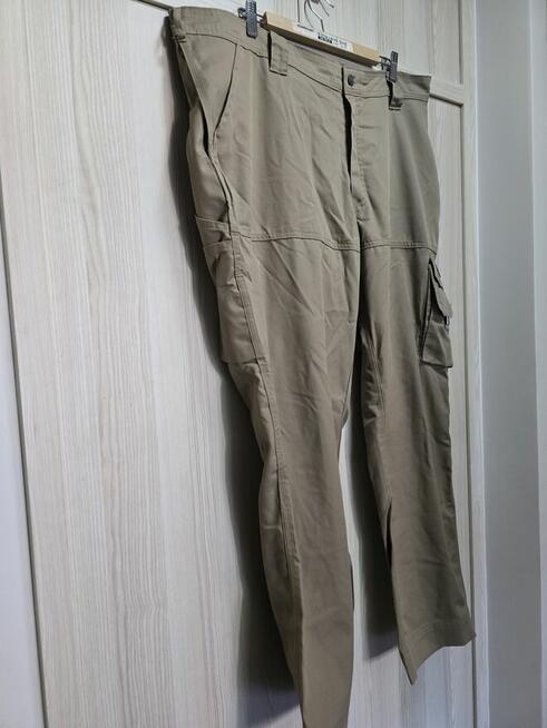 Spodnie robocze DASSY.