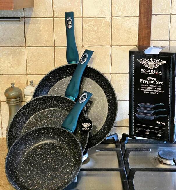 Zestaw trzech patelni