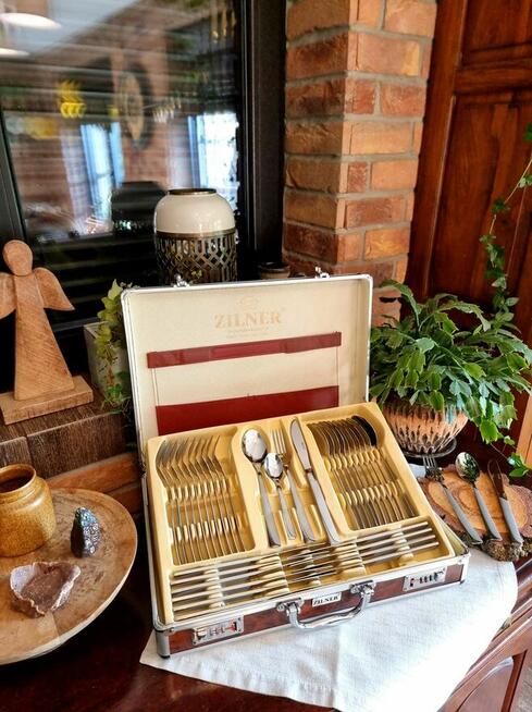 Walizka sztućce na 12 osób
