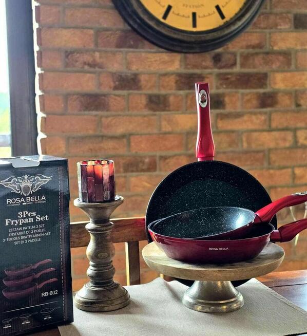 Zestaw trzech patelni