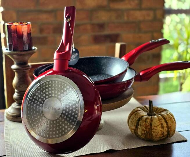 Zestaw trzech patelni