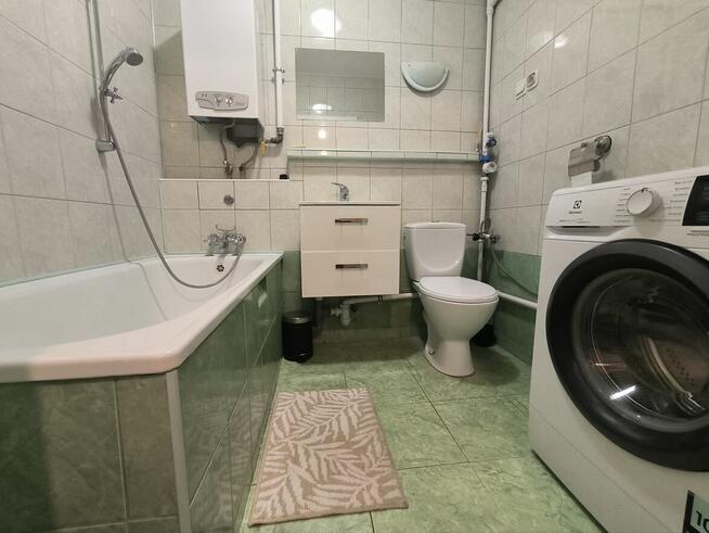 Do wynajęcia kawalerka Parkitka -1 piętro w bloku