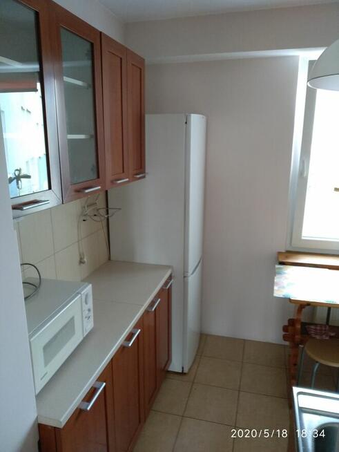 Pokój 18m do wynajęcia w mieszkaniu 3-pokojowym Czuby