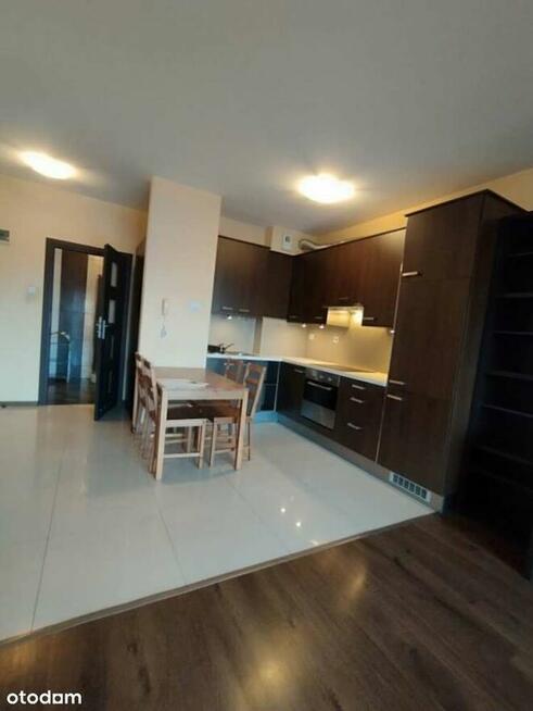 Dwupokojowe mieszkanie z balkonem i garażem