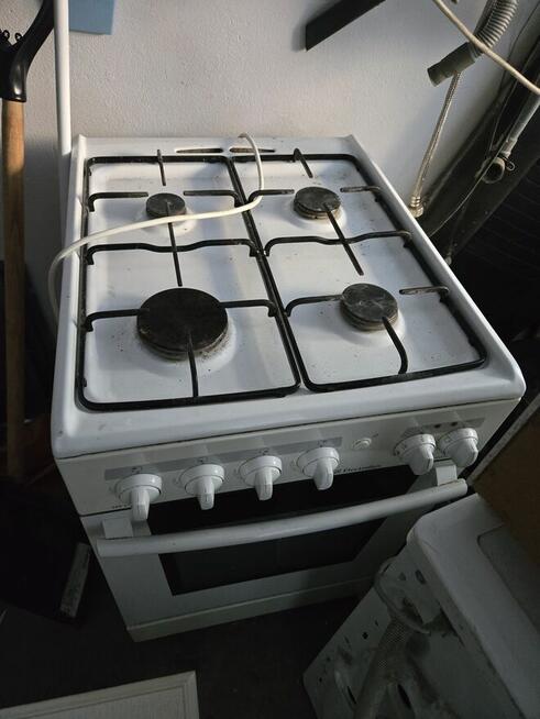 Kuchenka gazowoelektryczna elektrolux