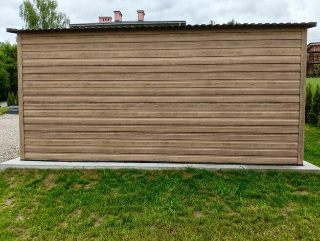 Garaż blaszany 4x5 drewnopodobny dwuspadowy brama uchylna