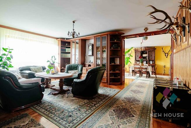 Piękny, funkcjonalny dom jednorodzinny z garażem