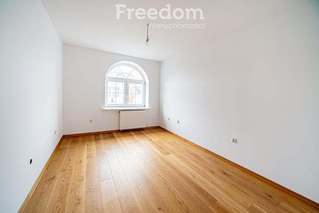 Kajetany – dom dla rodziny, firmy, inwestora