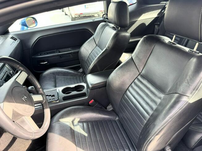 Dodge Challenger Skórzana tapicerka, Podgrzewane fotele, Zadbany, Zarejestrowany w PL
