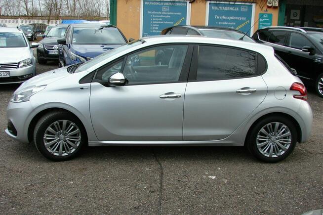 Peugeot 208 1.2 E 90 KM Klima