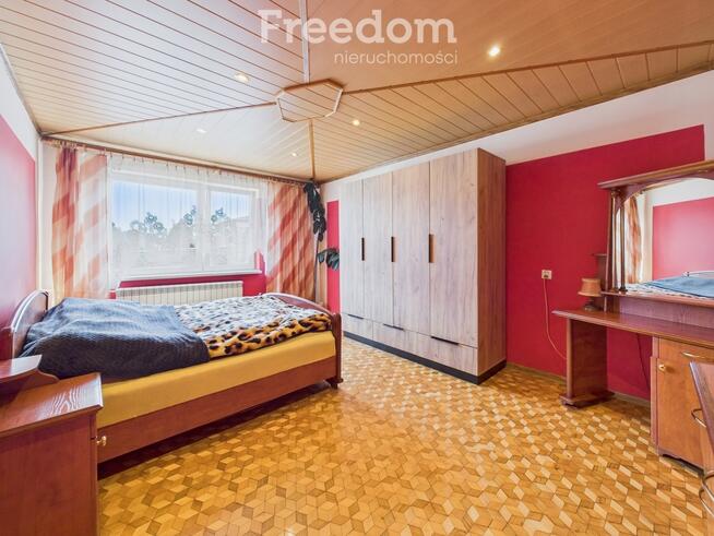 Piętrowy dom w cichej okolicy Siewierza