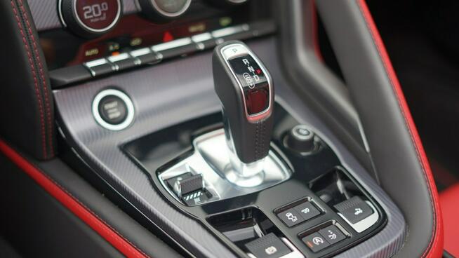 F-Type 2.0 I4 300KM RWD Auto R-Dynamic Black-Salon PL, Serwisowany JLR