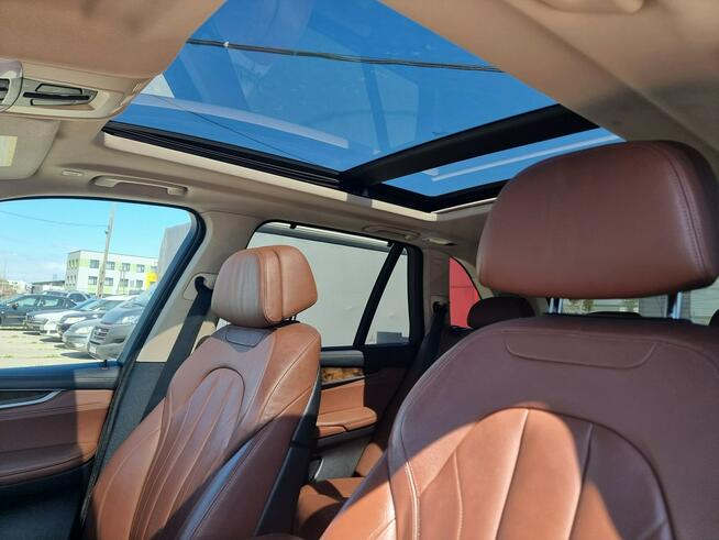 BMW X5 panorma,brązowe skóry,HUD, 450KM