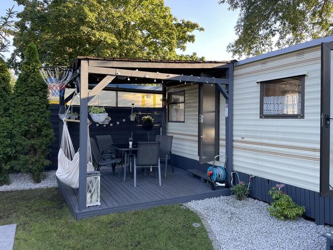 Domek holenderski przy jeziorze Pławniowice