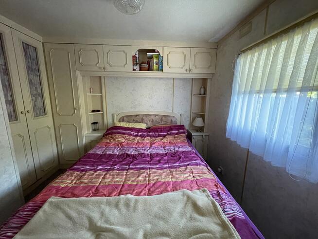 Domek holenderski przy jeziorze Pławniowice