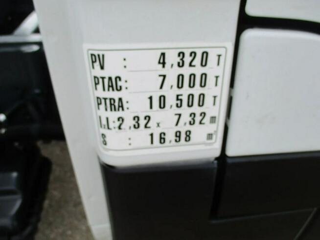 Iveco Daily 3.0 na bliźniaku 70C18 skrzynia, laweta, rama, HDS, 70-180 70C18 skrzynia, laweta, rama,