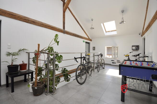 Lokal biurowy al. 29 listopada 132 m2