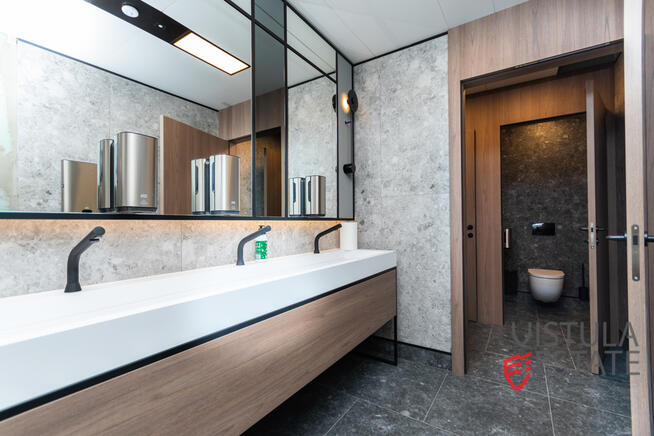 Lokal biurowy w nowoczesnym budynku, 230 m2