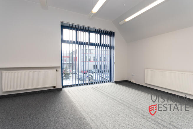 Lokal biurowy 221 m2 z parkingiem