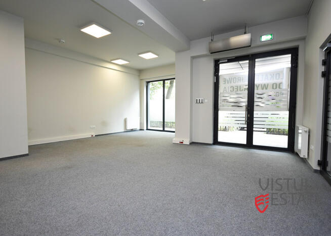 Lokal na parterze biurowca 196,30 m2
