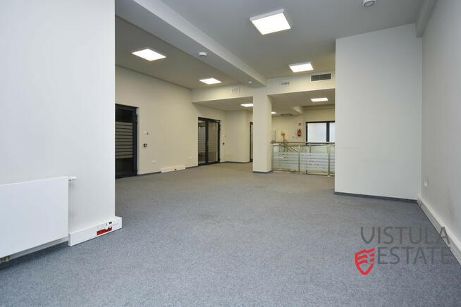Lokal na parterze biurowca 196,30 m2