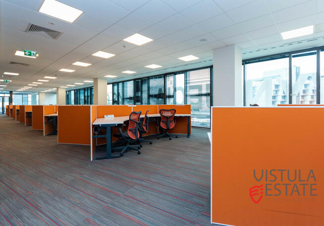 Duży lokal biurowy z możliwością podziału 2100 m2