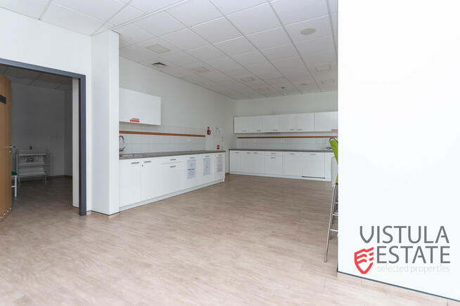 Duży lokal biurowy z możliwością podziału 2100 m2