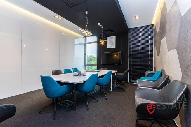Lokal biurowy w wysokim standardzie 695 m2