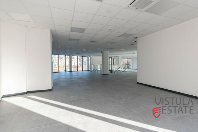 LOKAL HANDLOWO - USŁUGOWY/BIUROWY DWUPOZIOMOWY