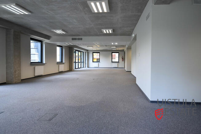 Lokal w nowoczesnym biurowcu 443,38 m2