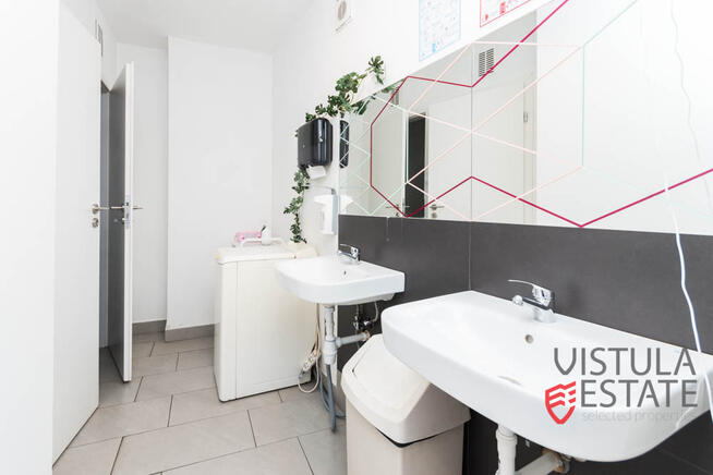 Lokal biurowo-usługowy w sąsiedztwie Rynku