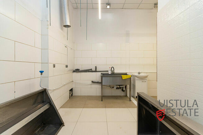 LOKAL W BUDYNKU HANDLOWYM | 98 m2