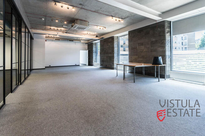 Lokal parterowy, witrynowy z parkingiem/Grzegórzki