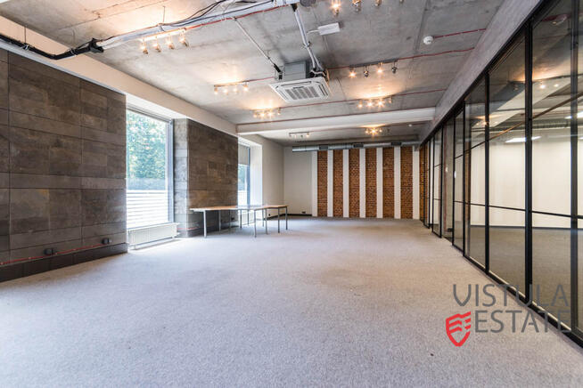 Lokal parterowy, witrynowy z parkingiem/Grzegórzki