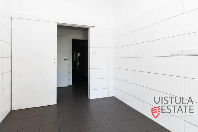 Lokal parterowy, witrynowy z parkingiem/Grzegórzki