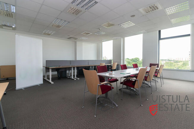 BIURO 813 M2 | WYSOKI STANDARD