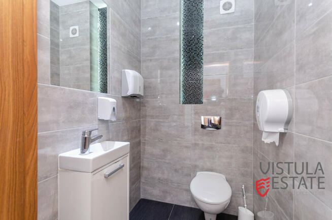 LOKAL BIUROWY 155 M2