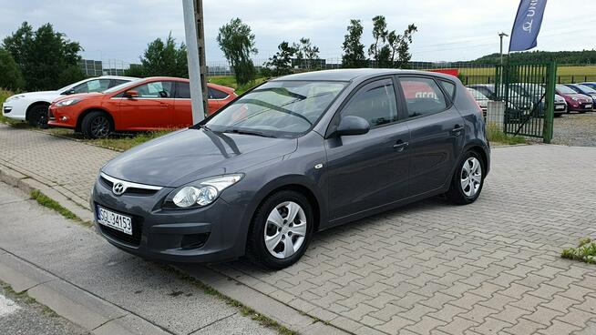 Hyundai i30 Niski przebieg/Bardzo zadbane auto/Sprawna klimatyzacja
