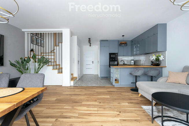 Segment z ogródkiem +2 miejsca parkingowe