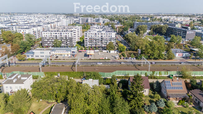 Działka w Ursusie z domem – świetna lokalizacja