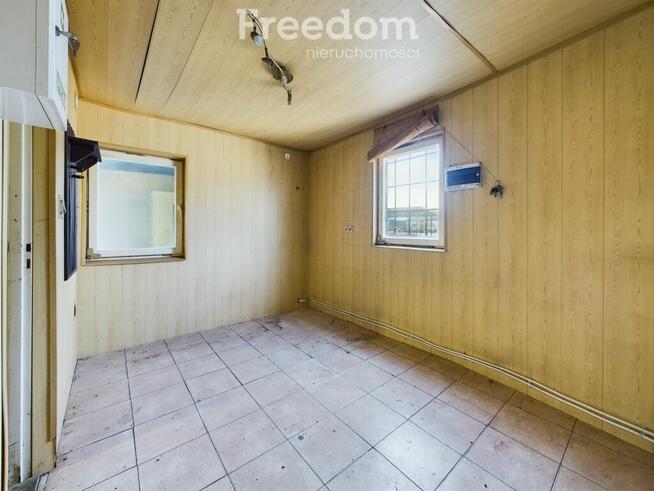 Nieruchomość z budynkami handlowo-magazynowymi