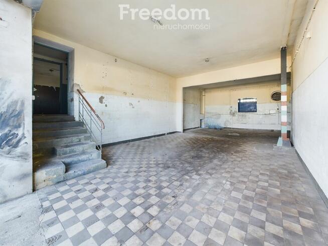 Nieruchomość z budynkami handlowo-magazynowymi