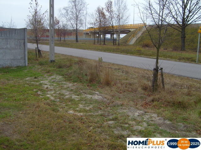 Działka inwestycyjna 22 000 m² w pobliżu trasy S8