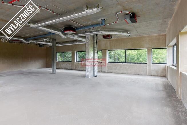 Budynek usługowo/biurowy, wynajem. Nowy