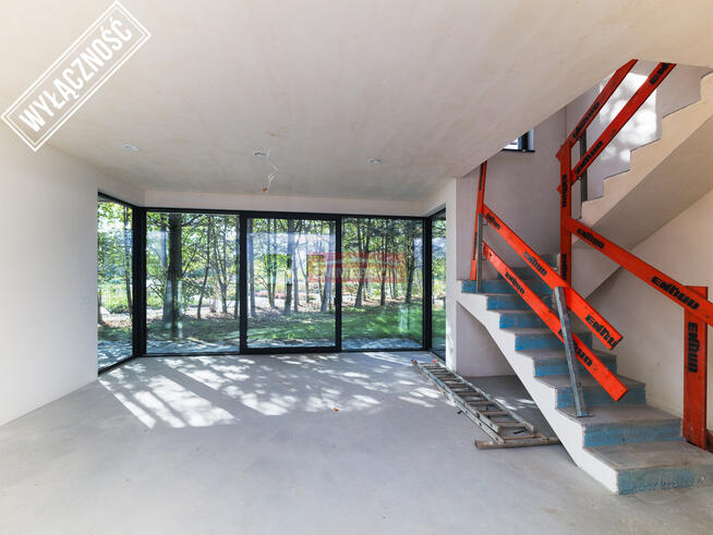 Nowoczesny/ 10,20a/wysoki standard/5 pokoi